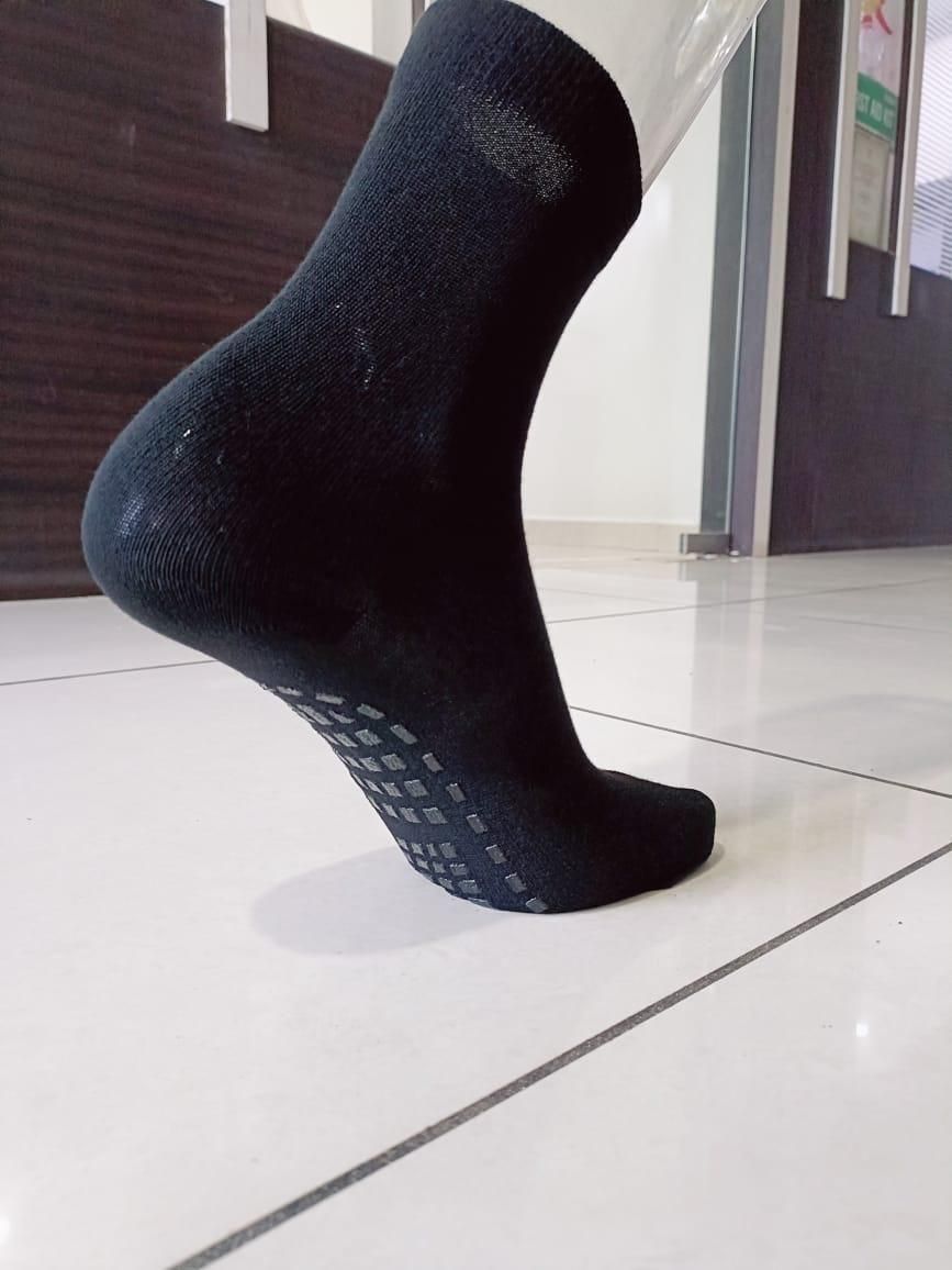 Self Heating Socks Winter Warm Massage Socks..